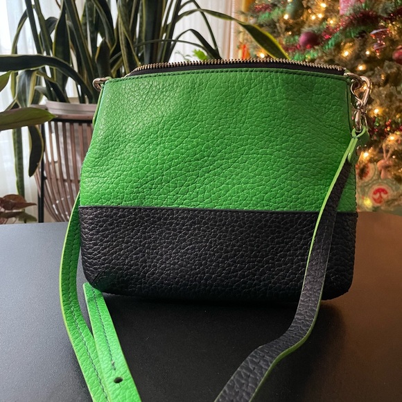 Kate Spade crossbody - Picture 2 of 3